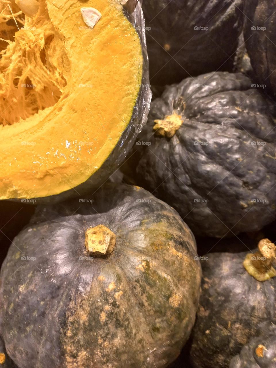 Abóbora  é fonte de beta-caroteno,  substância  que ajuda no combate de inflamações  da pele e dos pulmões