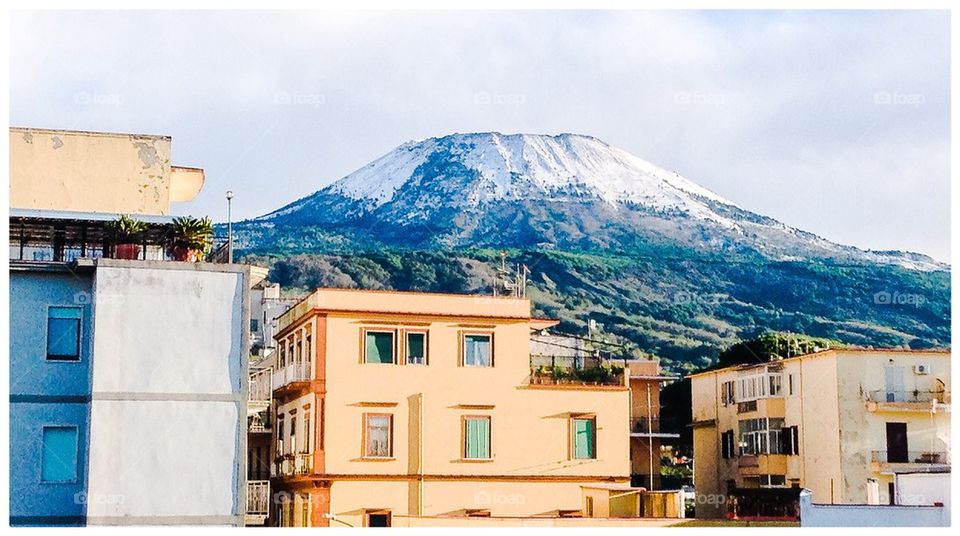 Snow on the Vesuvio