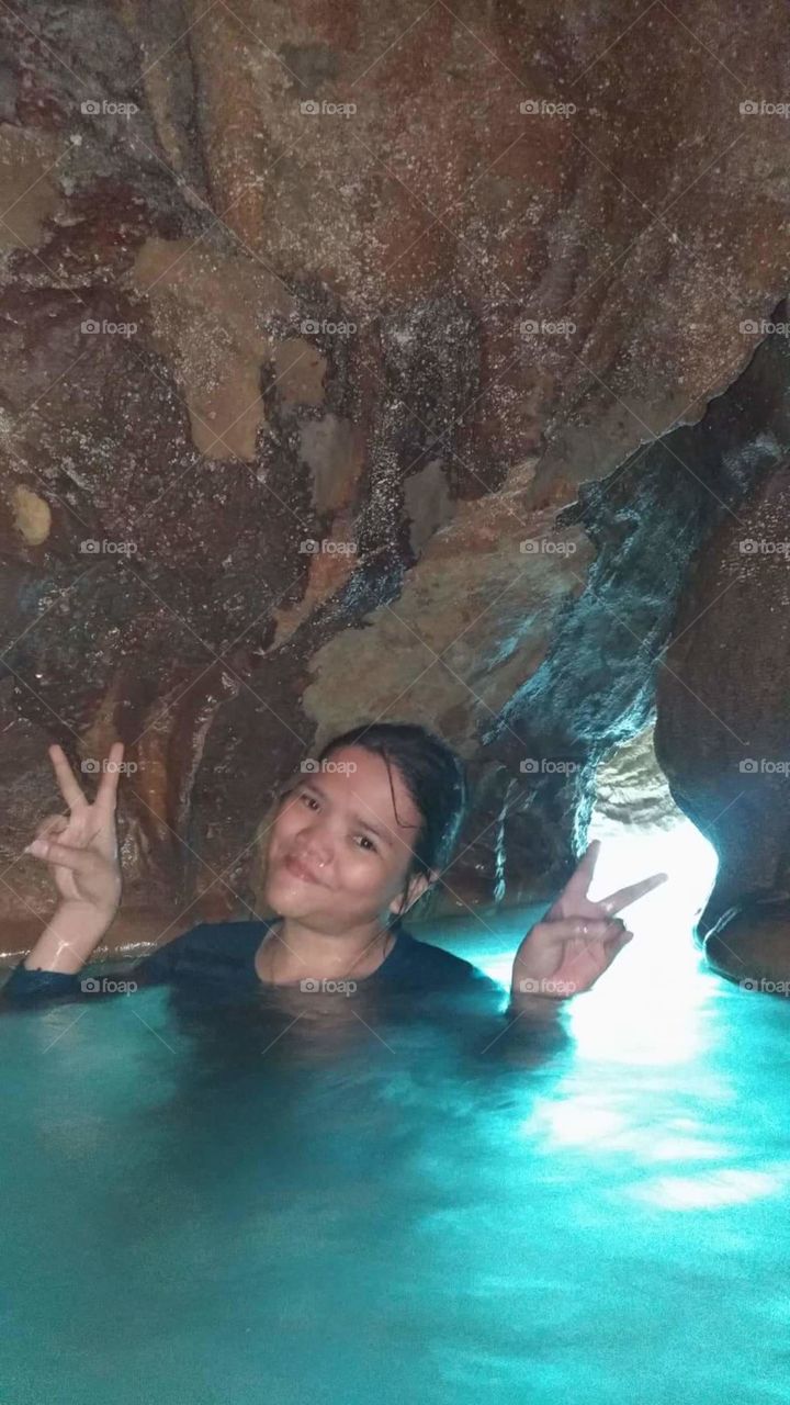 solo picture in cave