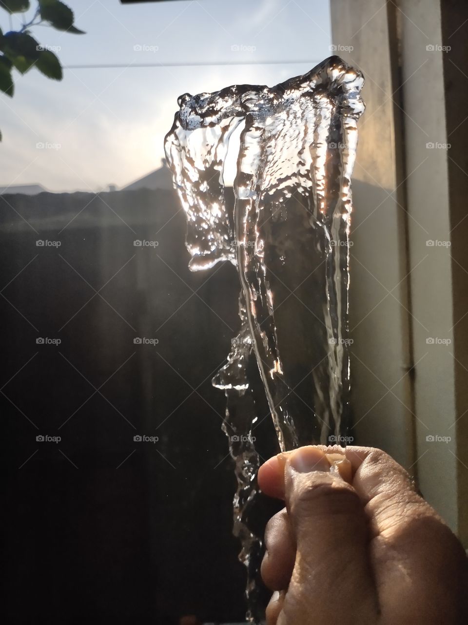 Water Flash creates best art form which take us to the imaginary world of Color and Happiness