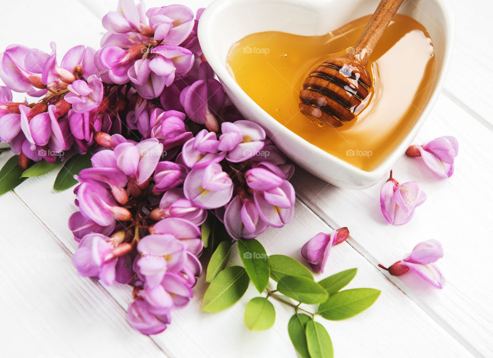 Honey and acacia flowers 