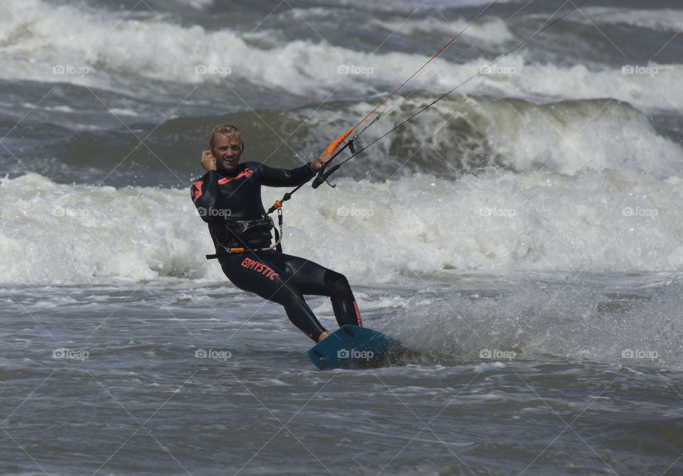 Kitesurfing