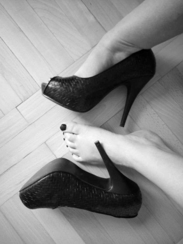 feet
