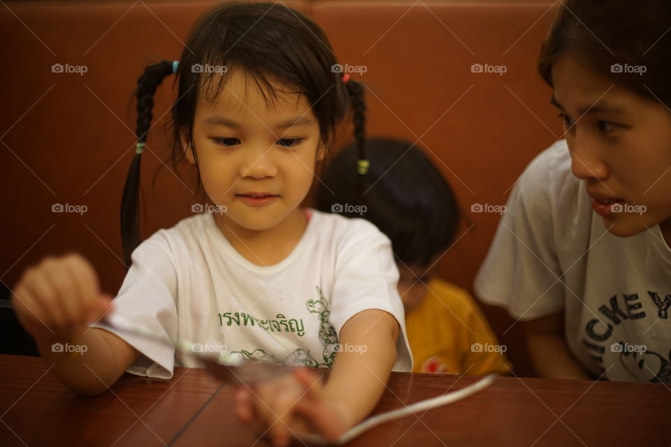 Child, Indoors, Elementary School, Education, Facial Expression