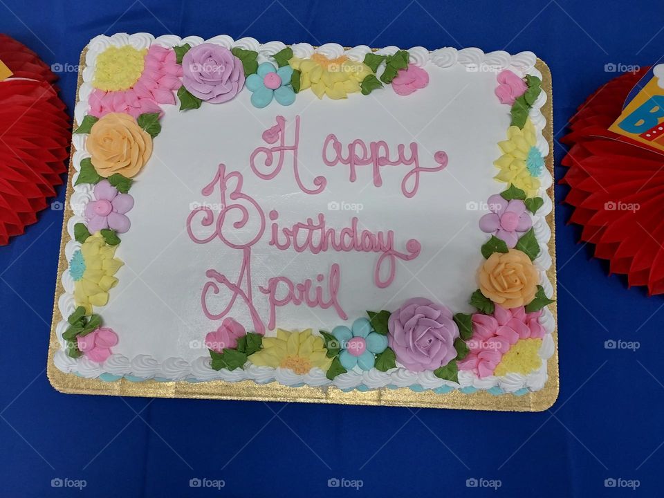 this cake is for all the April birthdays so I hope everyone makes this month count.