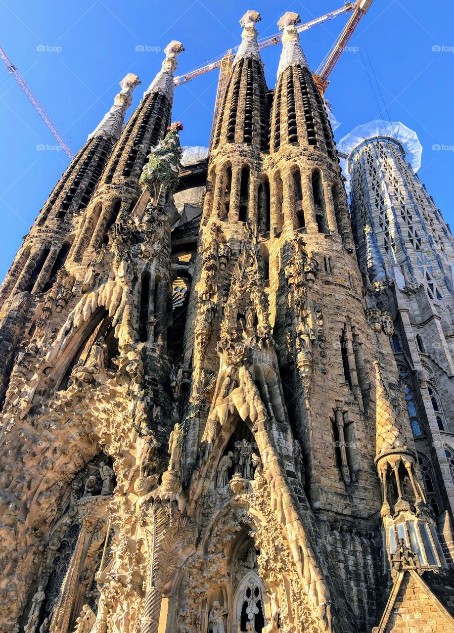 Architectural Marvels - Gaudi