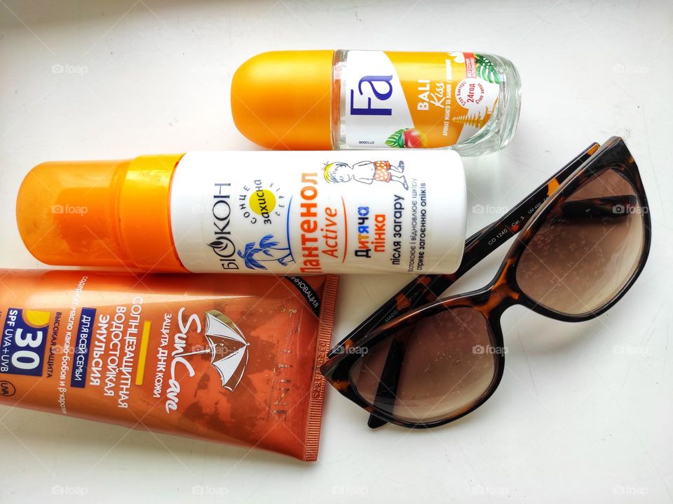 Necessary set for a relaxing holiday