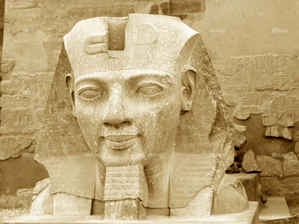 statue in Luxor 