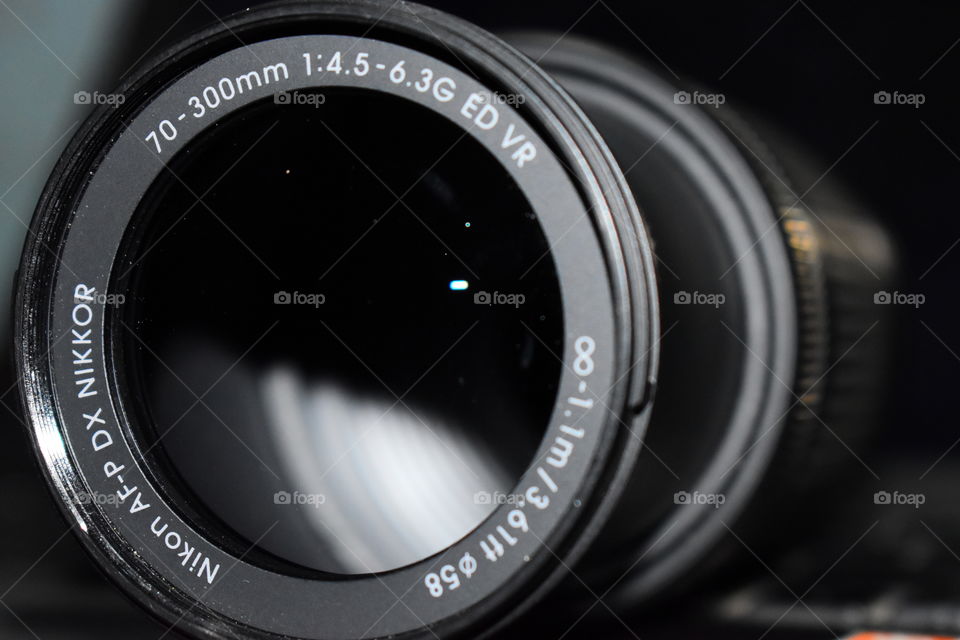 Nikon D-5600 Camera lense