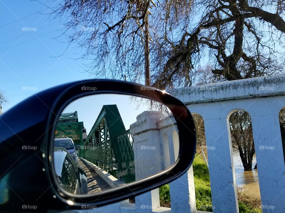 reflection bridge car rearview