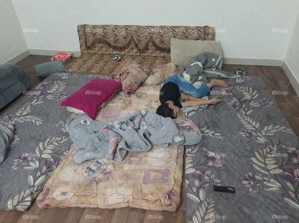 i am poor and need dollars, I have family conditions