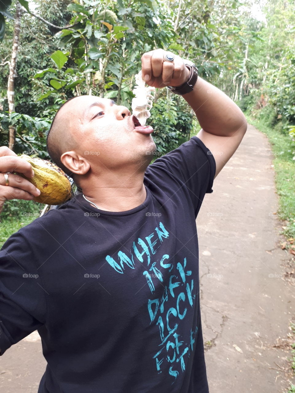 Eat Choco Fruit @ Dusun Porot Temanggung