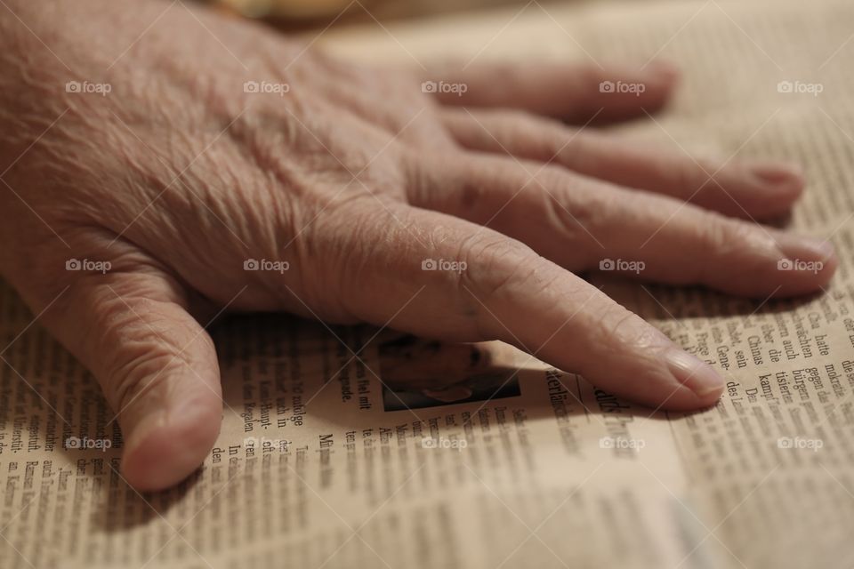 Aging hands