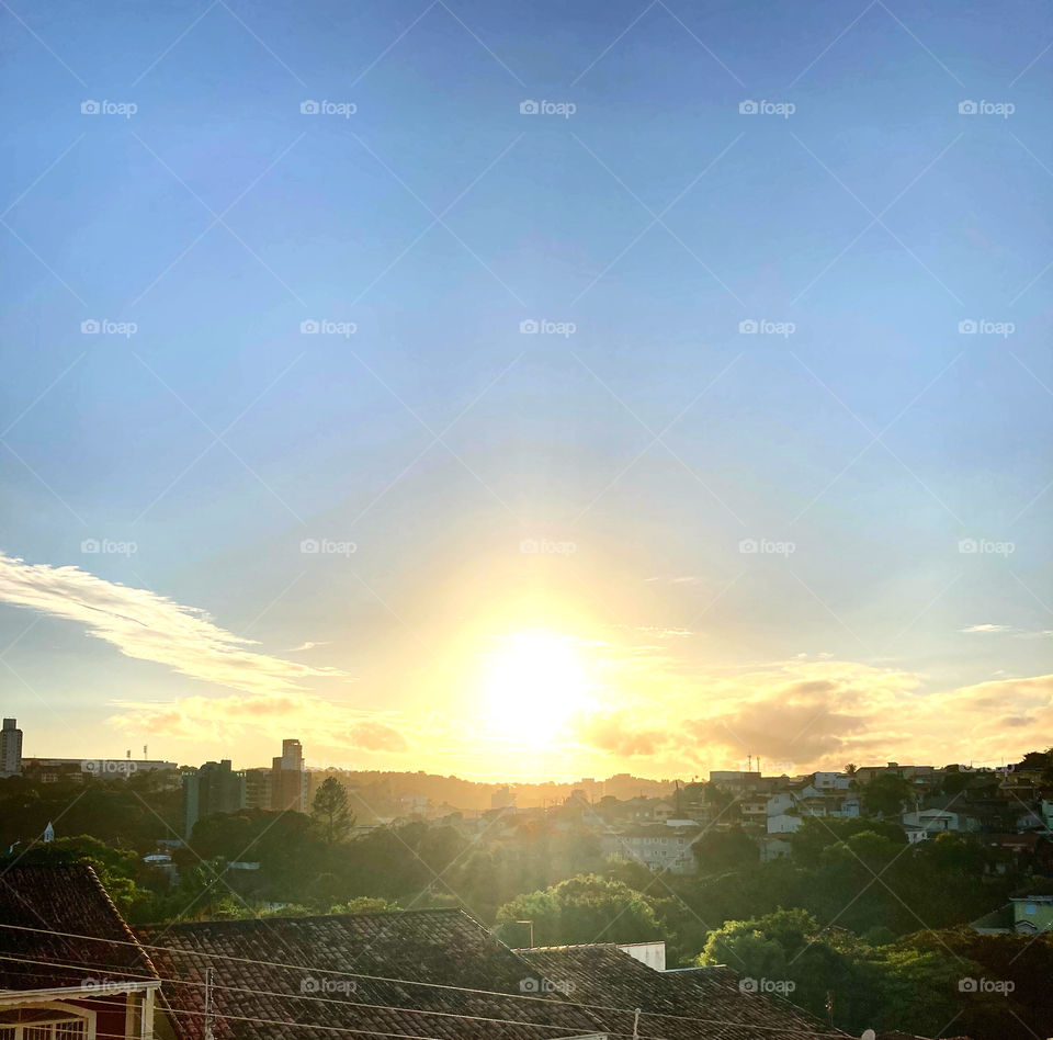 07h - Sol muito bonito de calor e beleza indescritíveis. Obrigado, Mãe-Terra, pelo brilho do Astro-Rei!
Como não se inspirar com a natureza? Obra do Criador, que devemos preservar.