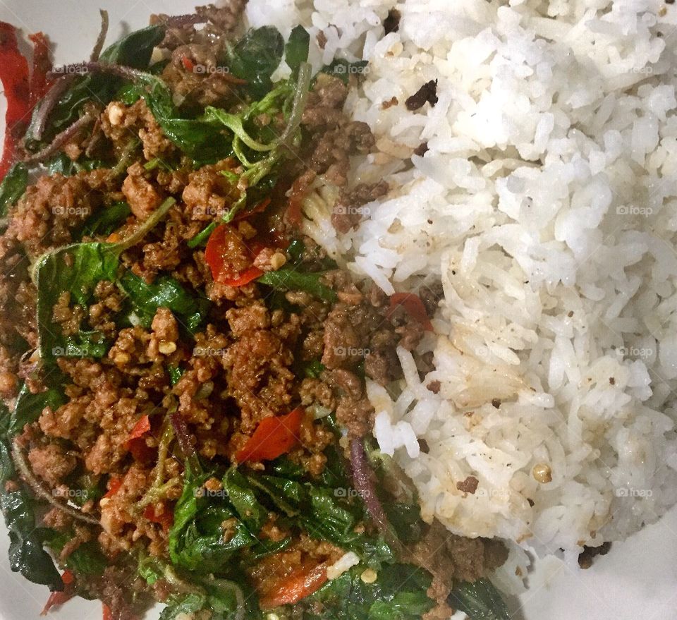 Thai fried beef with basil