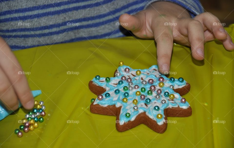 decorating cookies