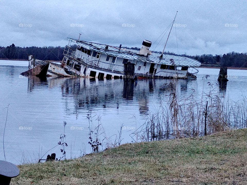 Sinked boat, Karlsro, Bråviken, Norrköping, Sweden