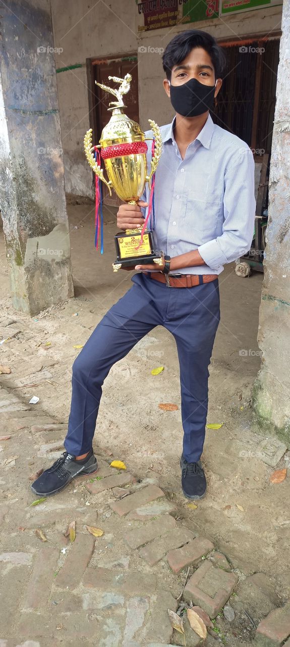 Winning prizes with a man