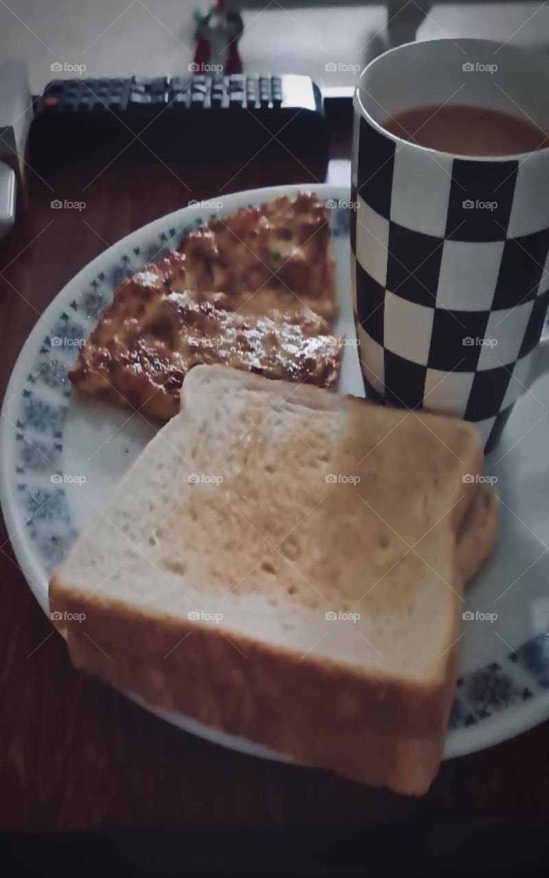 Tea, egg & toast 