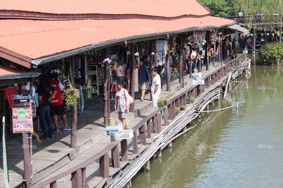 Walk along the bridge 