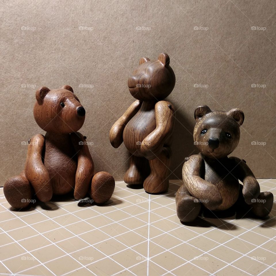 фигурки медведей из дерева ручной работы