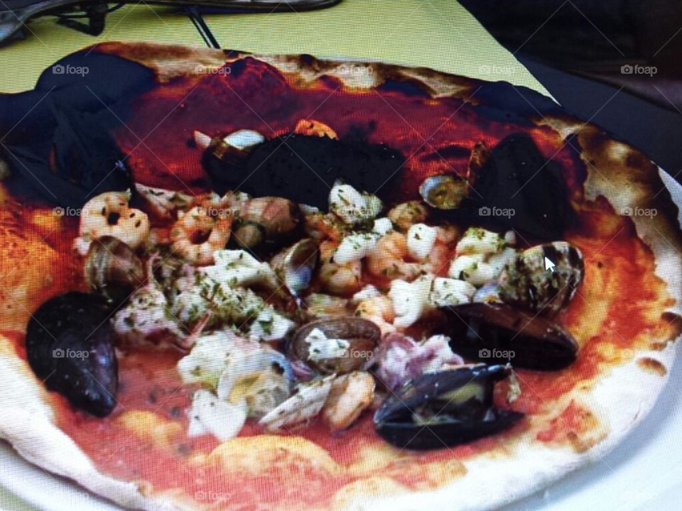 seafood pizza rome italy