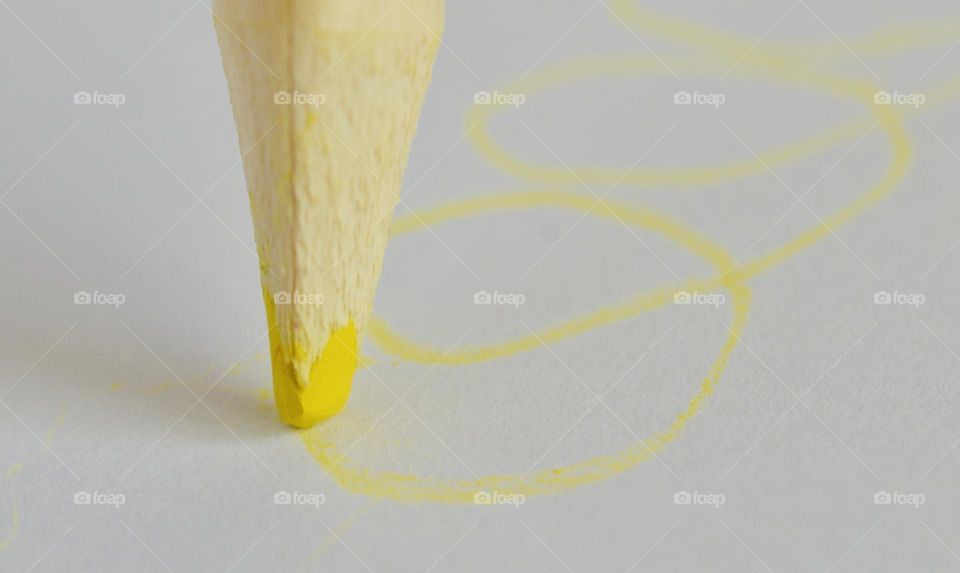 yellow colored pencil