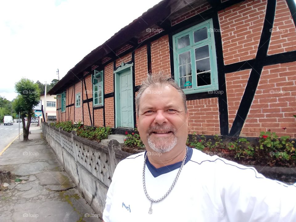 CONSTRUCTION RUSTIKAL