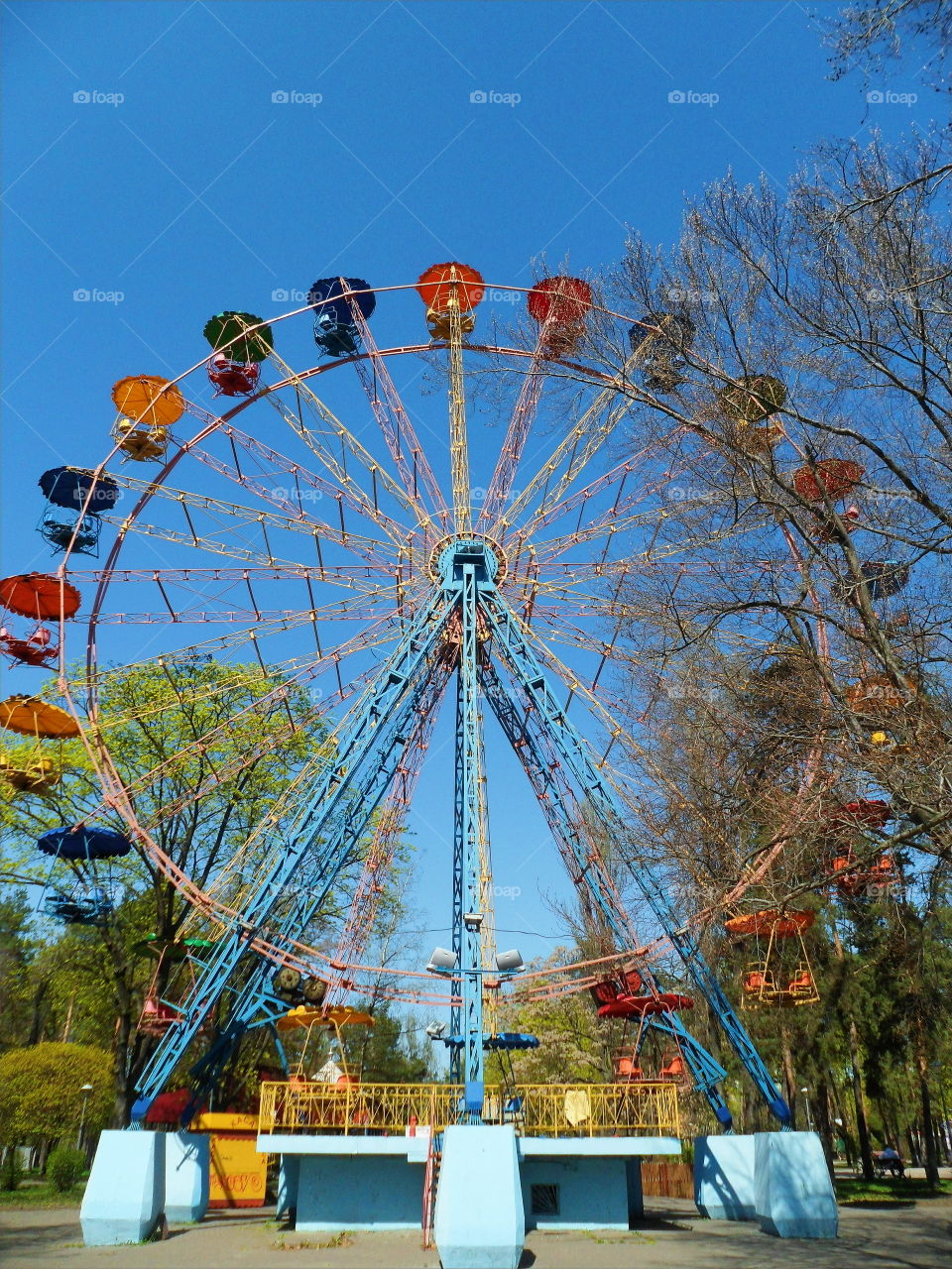 a Ferris wheel in the Victory Park, the city of Kiev, the spring of 2018