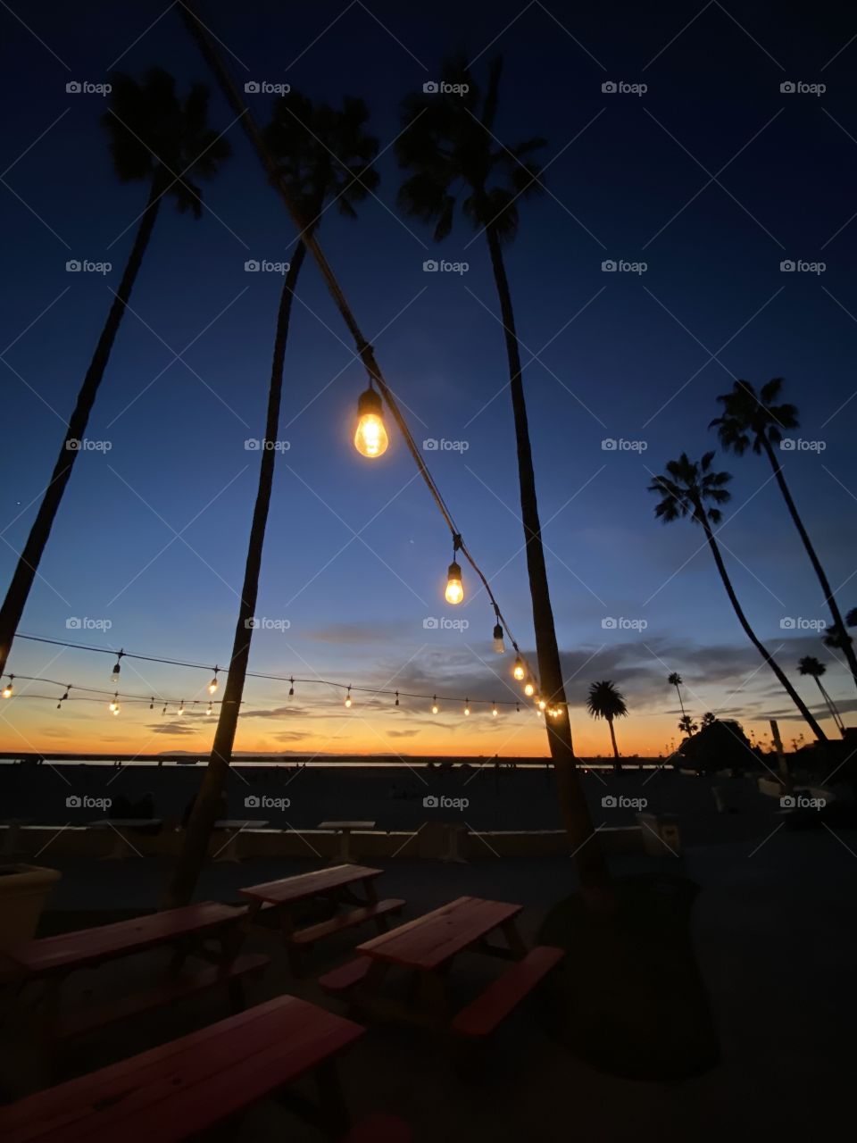 Beautiful sunset by The Jetty restaurant on Corona del Mar State Beach 
