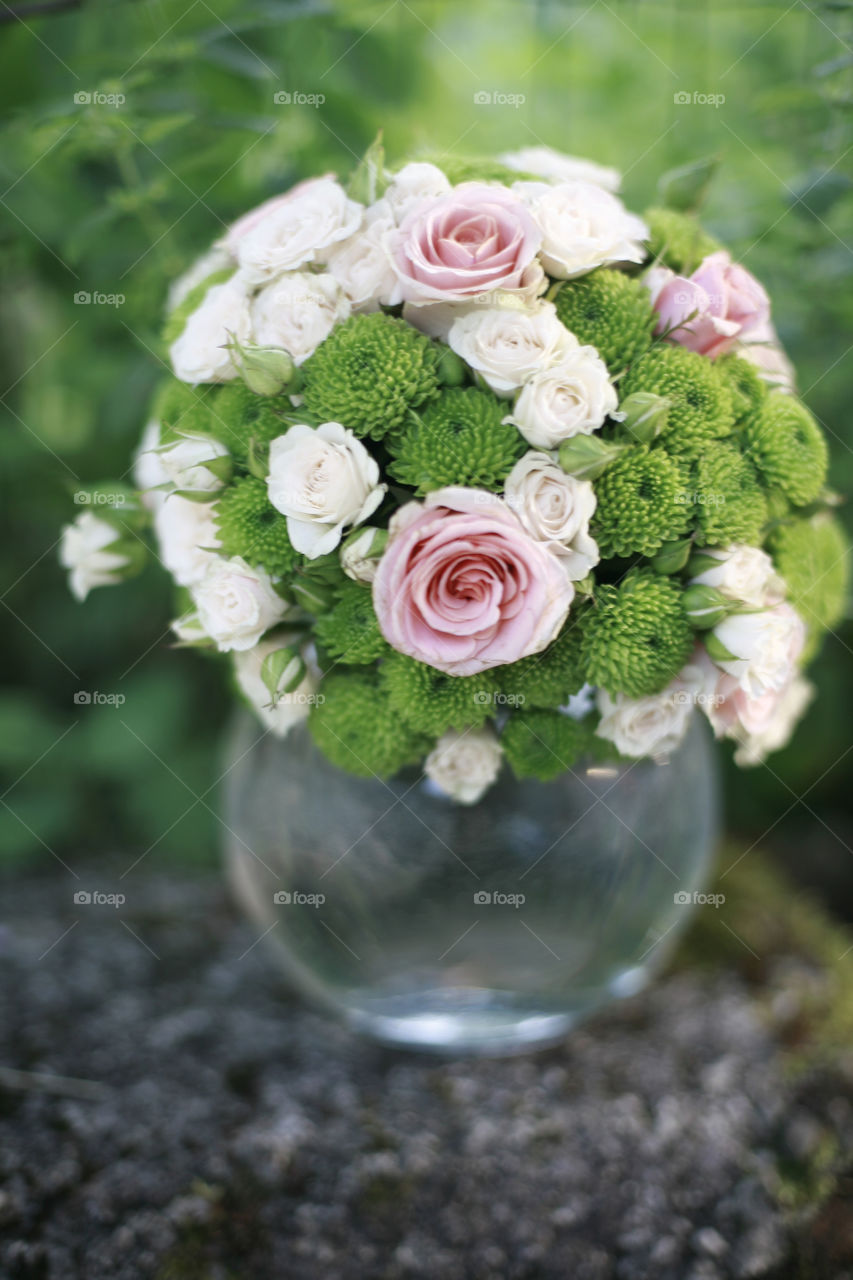 wedding bouquet in a christal glass. wedding bouquet