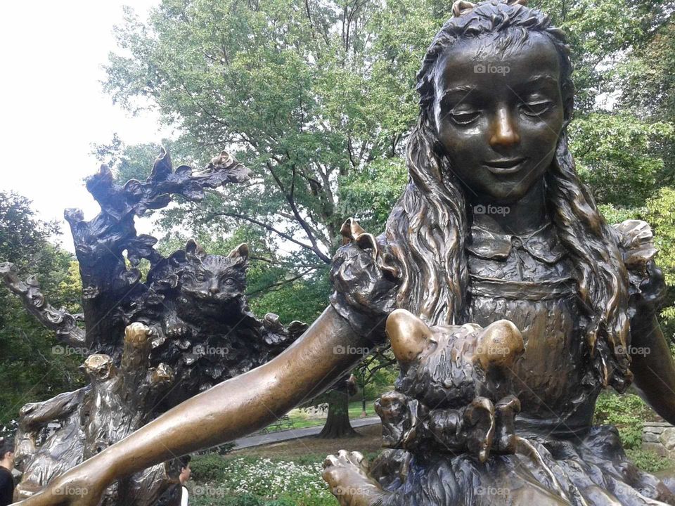Alice in Wonderland Statue, Central Park, New York City