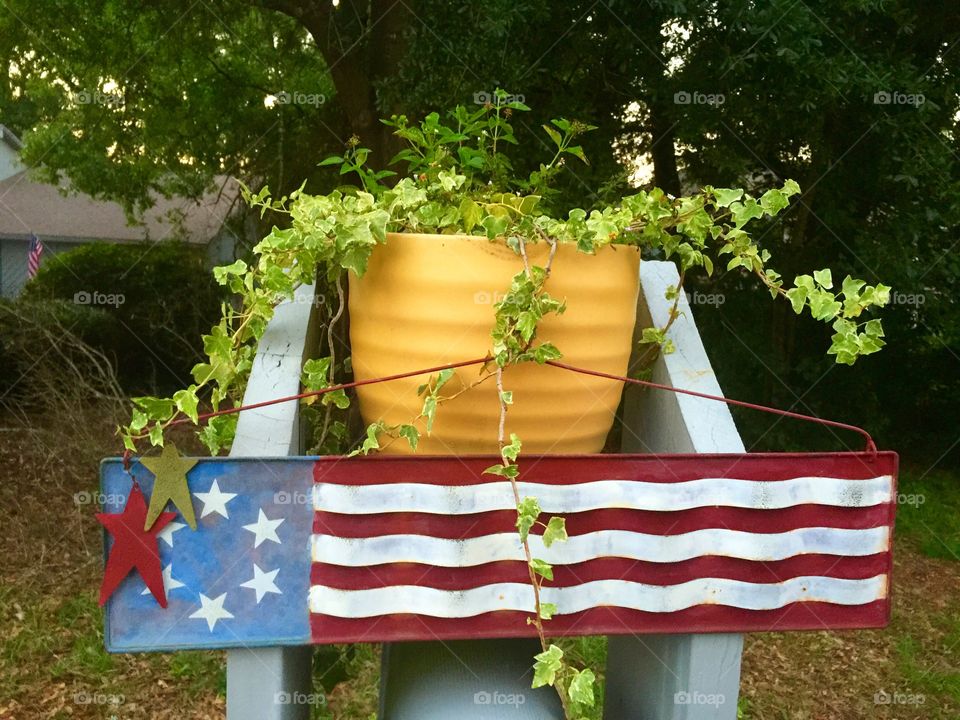 Old glory planter