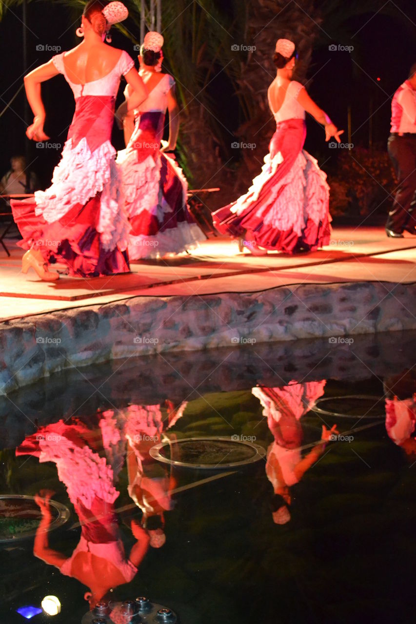 Flamenco Reflection