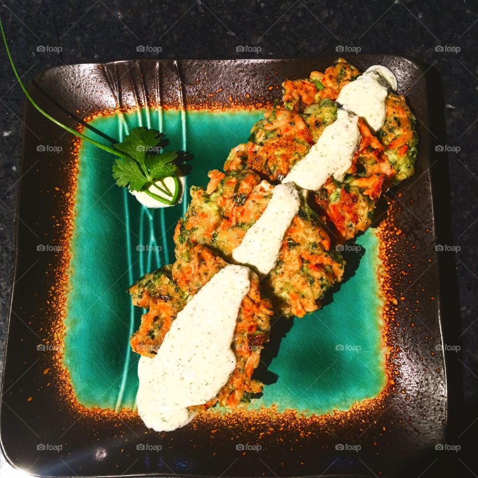 Broccoli & Carrot Fritters w/Tzatziki Sauce 
