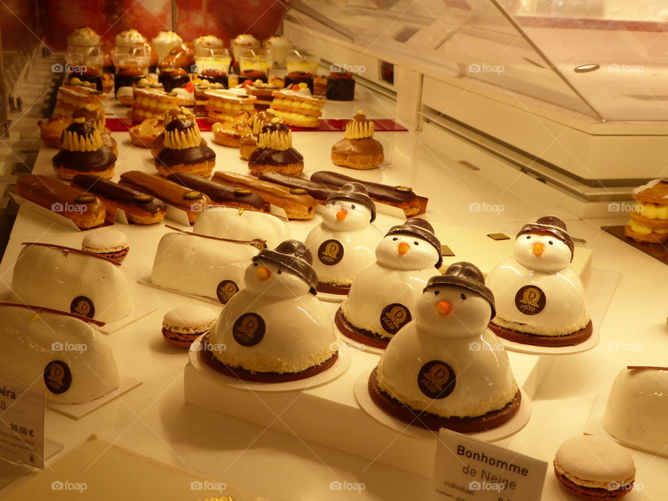 snowmen cakes :) paris, galeries lafayettes