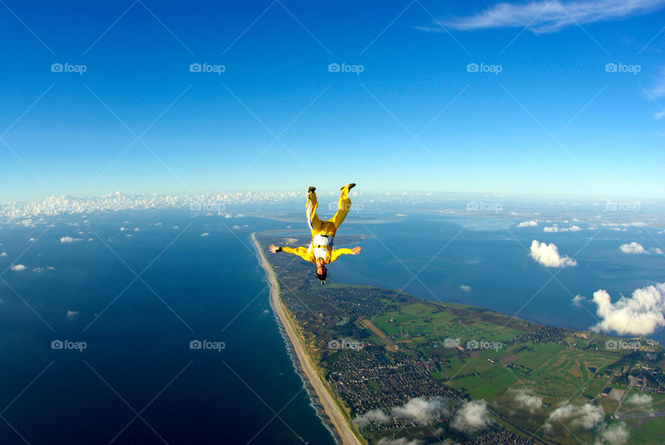 over sylt skydive headdown by seeker