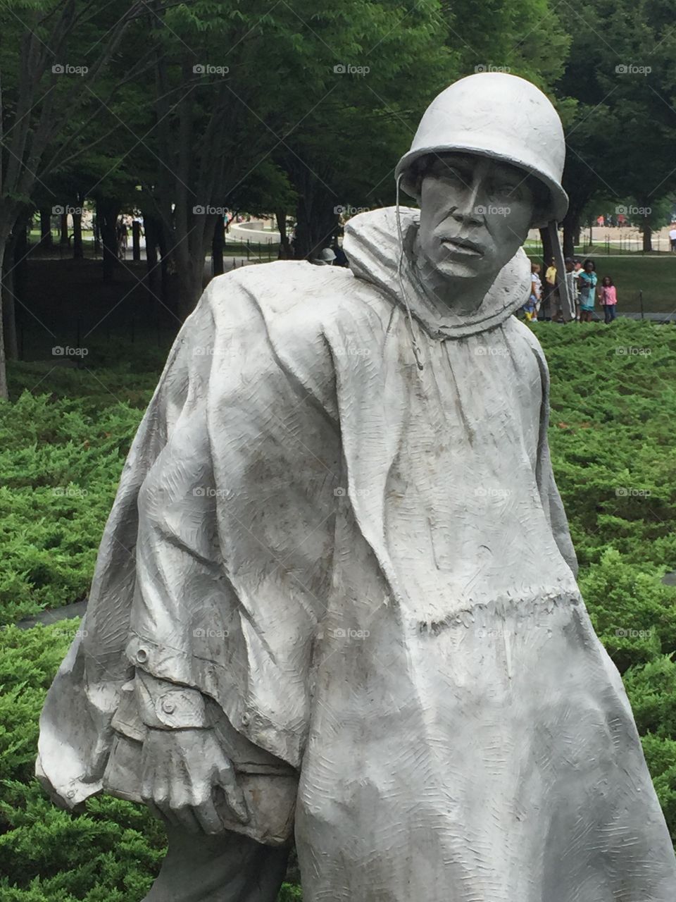 Korean War memorial . Korean War veteran 