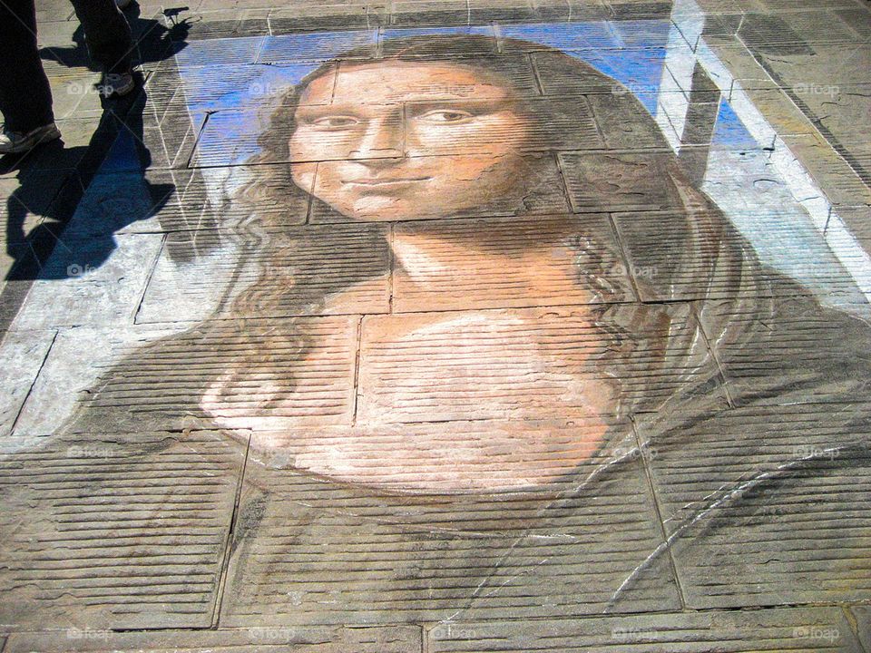 Monalisa street Chalk art in Italy 