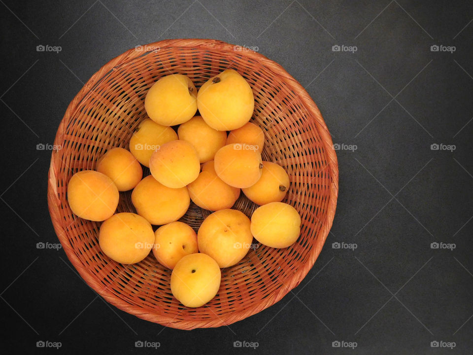 apricots