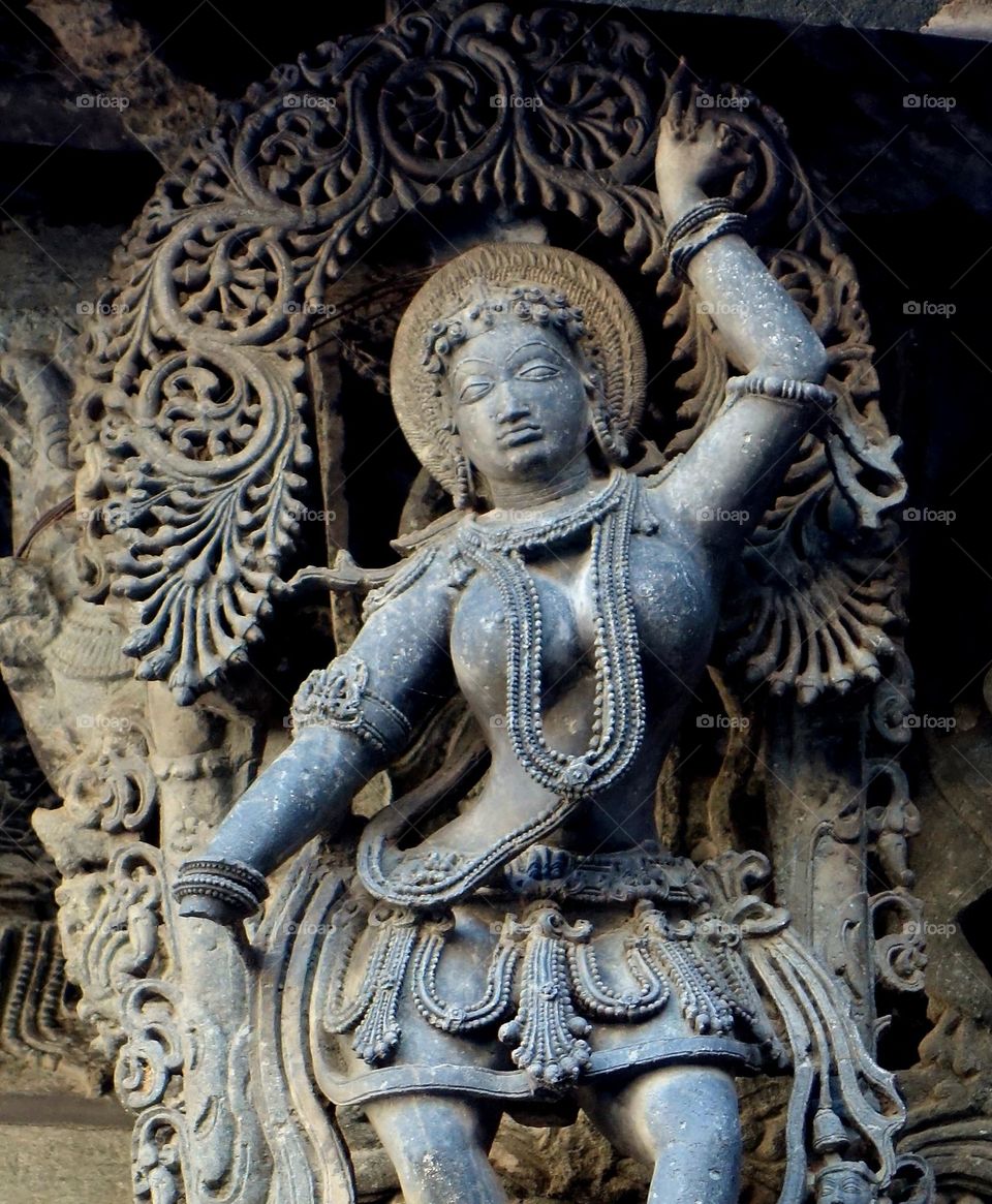 Fine art - Hoysala  - Queen- Dance  posture