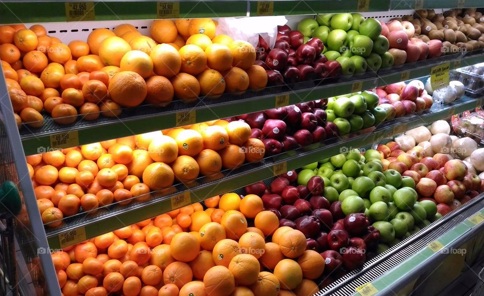 fresh fruit in the market
