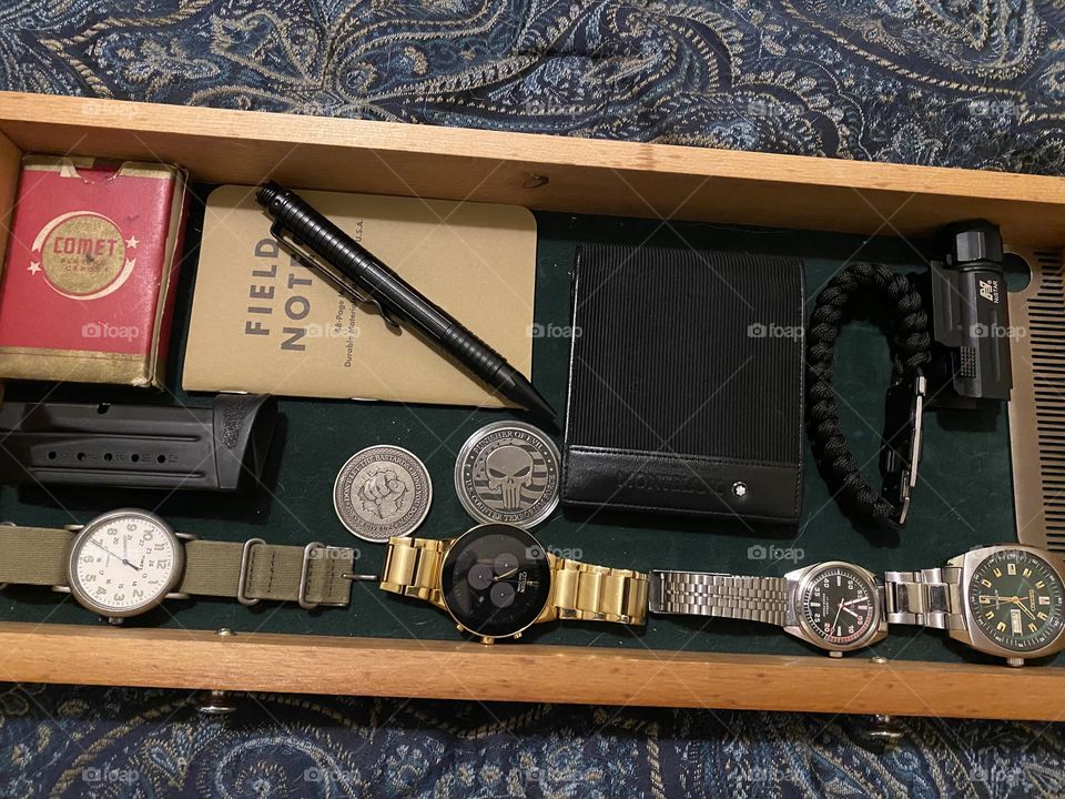 Edc gentlemen watch 