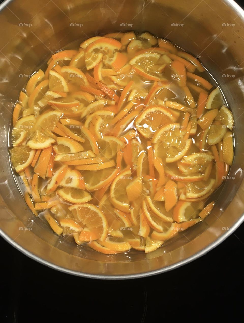 Wild oranges ready to be cooked in jam