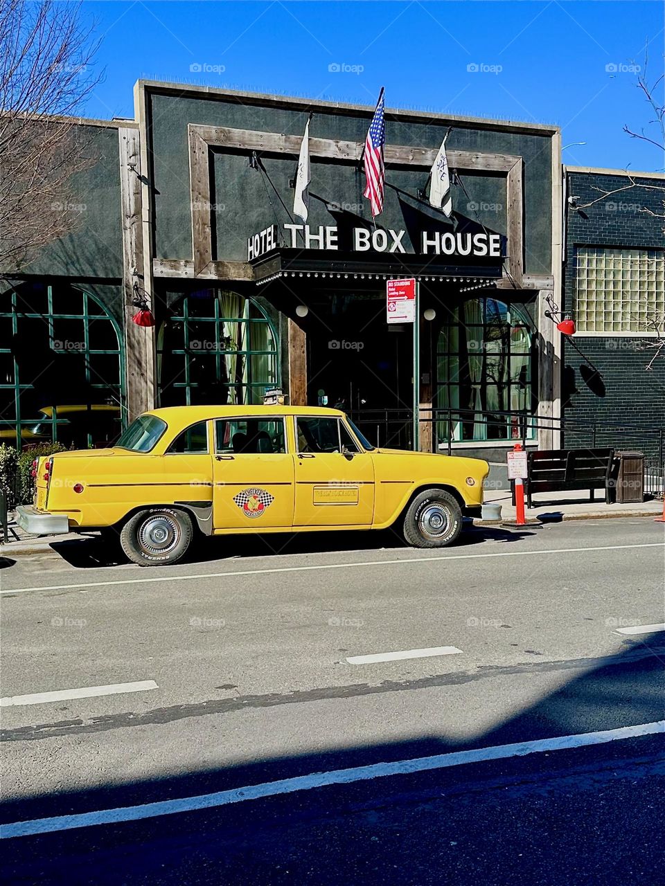 This is “THE BOX HOUSE HOTEL” on “Box Street” in “Greenpoint”, Brooklyn right by the “Pulaski Bridge” at “Newtown Creek”. The elegant lobby always has at least one yellow cab parked outside for the guests. 2024. Hypnotic Productions
