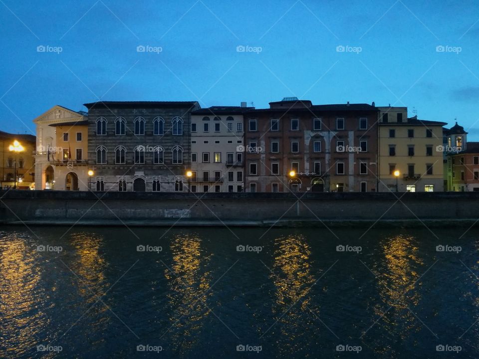 Romantic evening in Pisa