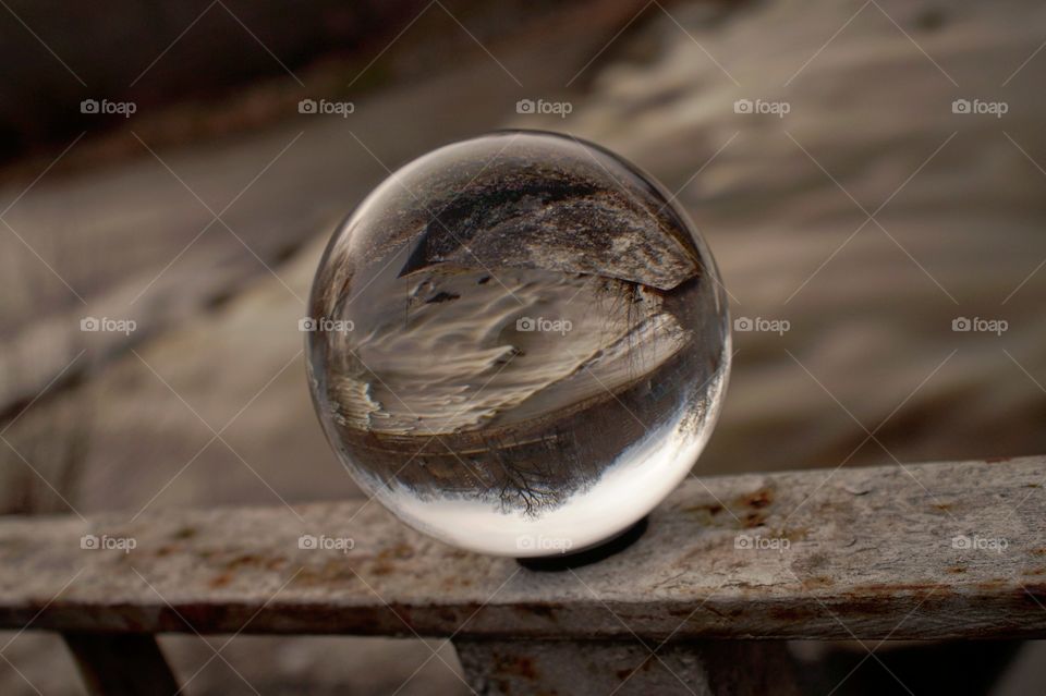 Lensball