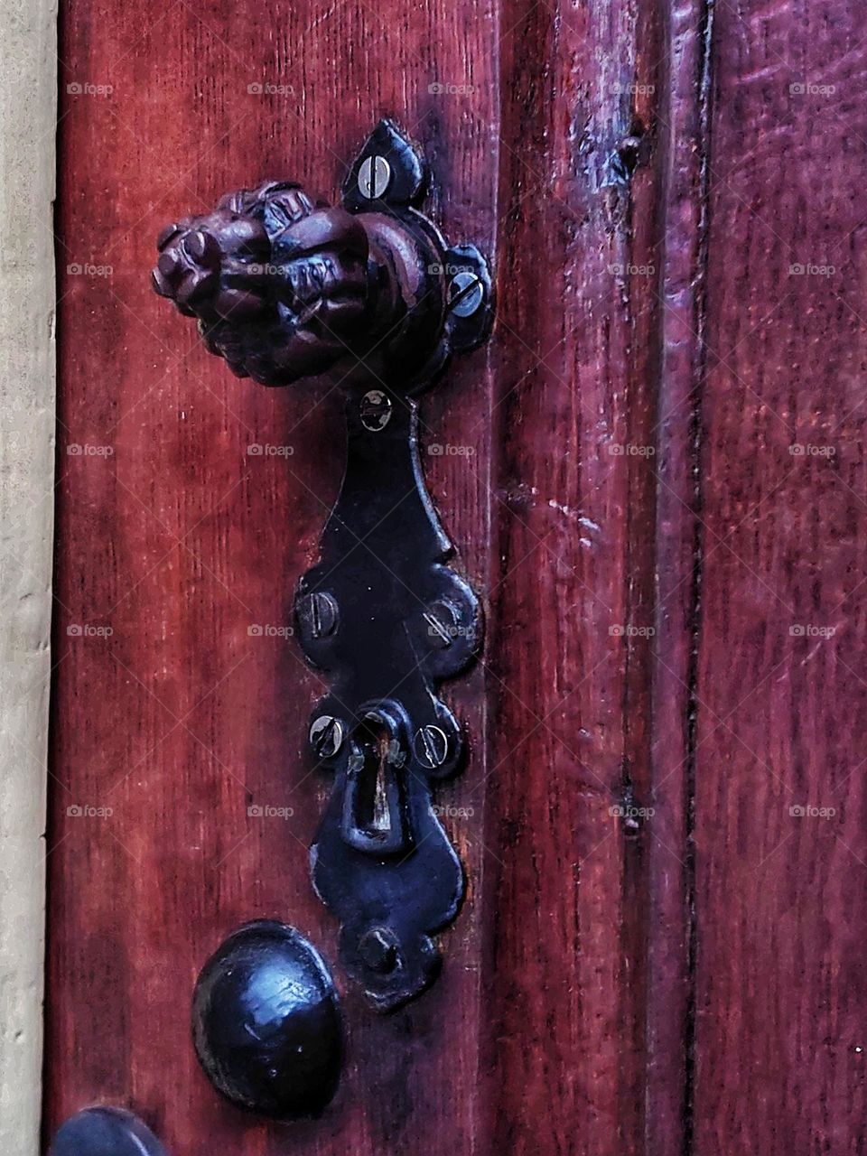 Castle door handle