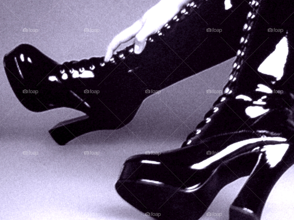 woman legs feet boots by judgefunkymunky